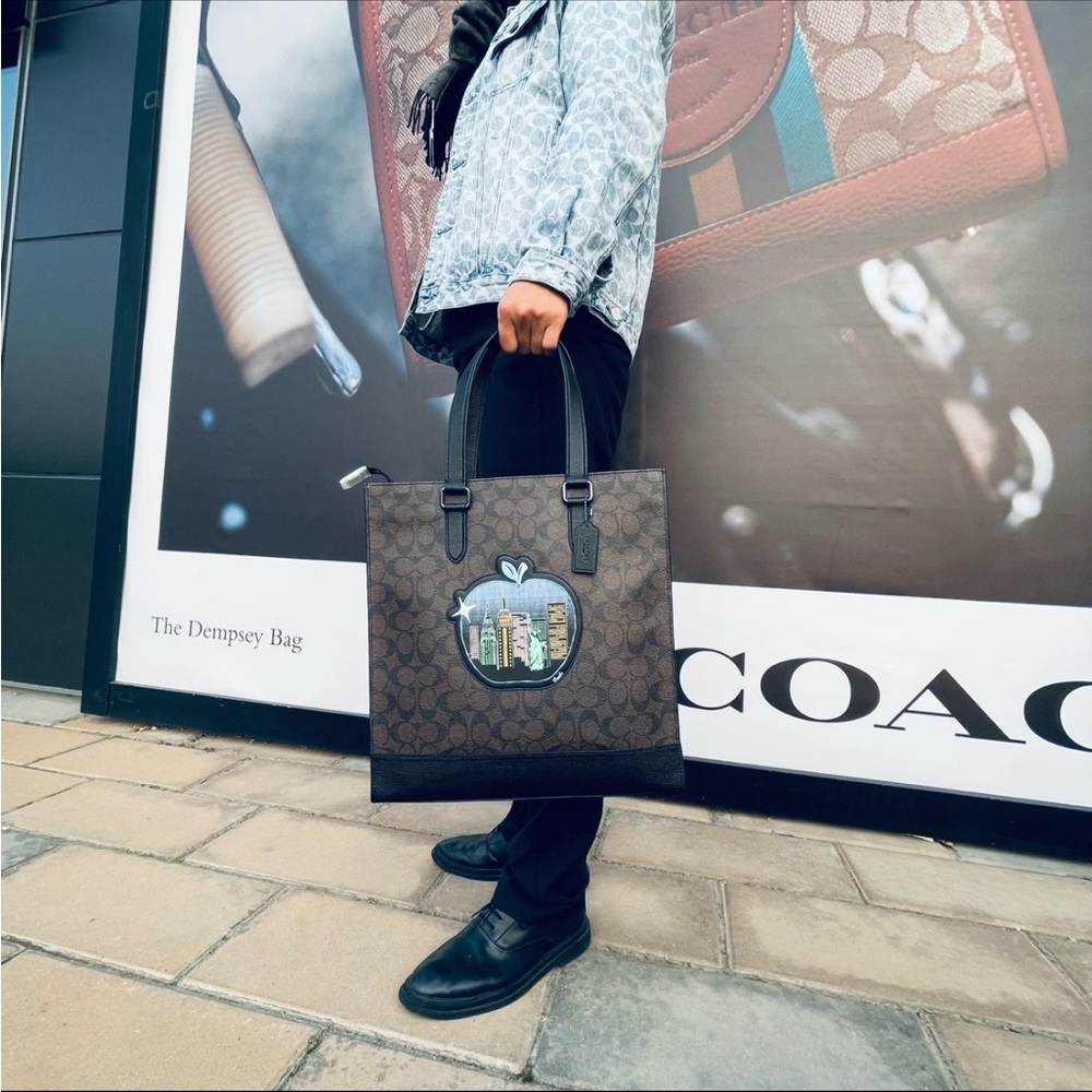 NWT Coach Graham Structured Tote In Signature Canvas With Souvenir Patches C6634 - Picture 13 of 13